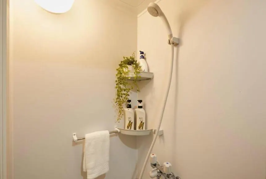 5th Floor Aoda Apartment: Convenient Location Near Asakusa, Ginza, and Shinjuku Tokyo