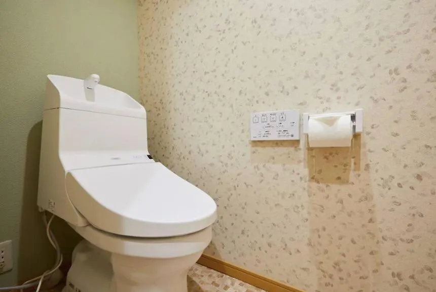 5th Floor Aoda Apartment: Convenient Location Near Asakusa, Ginza, and Shinjuku Tokyo 0*,