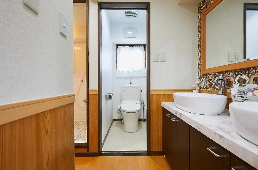 Apartment 5th Floor Aoda Apartment: Convenient Location Near Asakusa, Ginza, and Shinjuku Tokyo