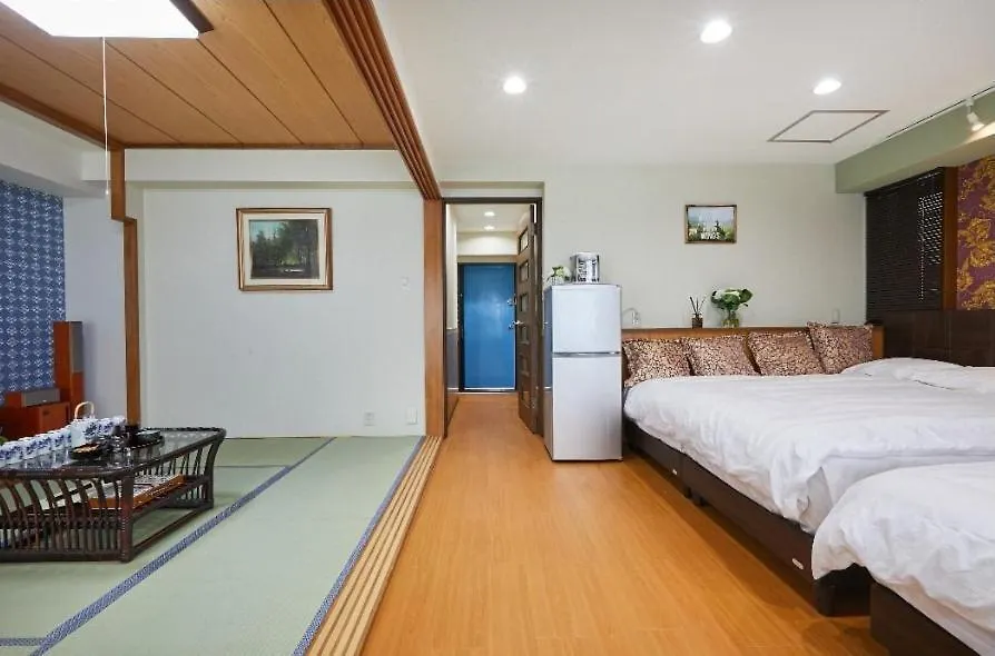 5th Floor Aoda Apartment: Convenient Location Near Asakusa, Ginza, and Shinjuku Tokyo 0*,