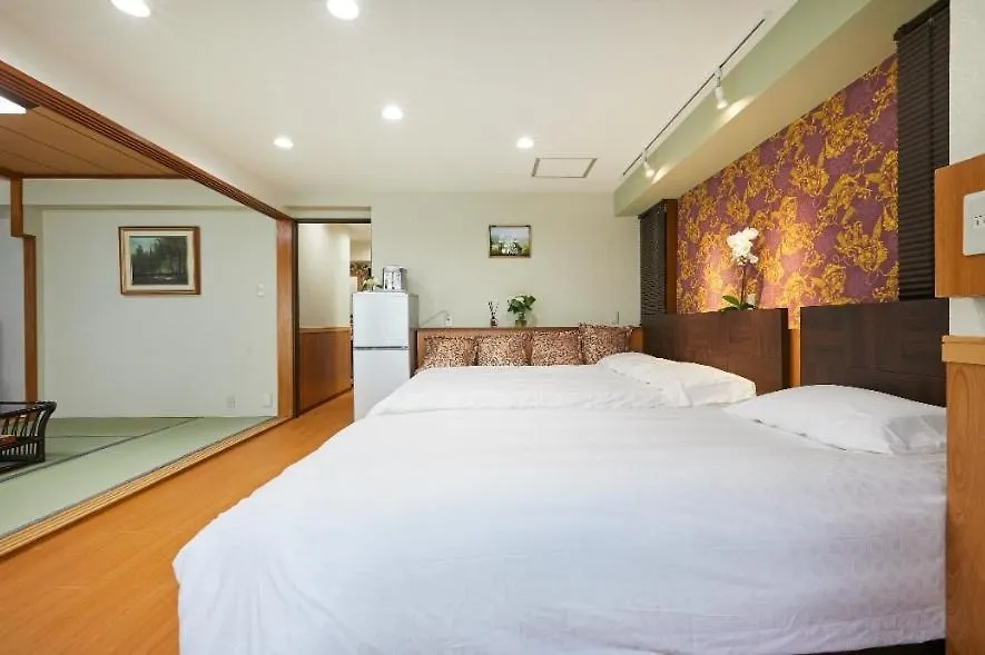 5th Floor Aoda Apartment: Convenient Location Near Asakusa, Ginza, and Shinjuku Tokyo 0*,