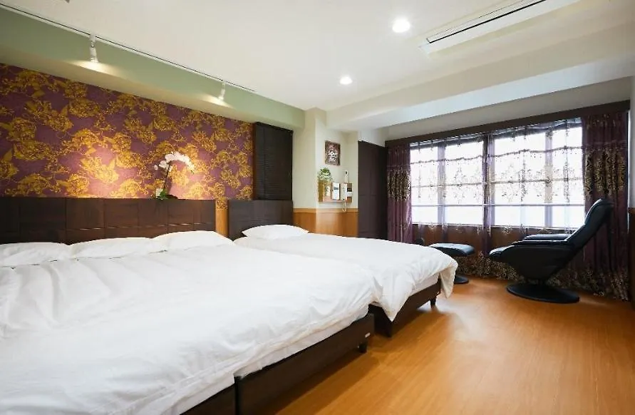 5th Floor Aoda Apartment: Convenient Location Near Asakusa, Ginza, and Shinjuku Tokyo Apartment